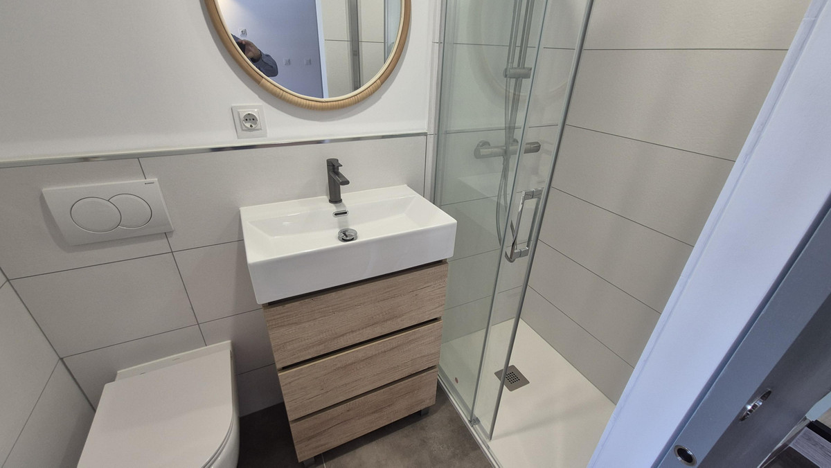 Se vende Villa - Chalet de 5 dormitorios en Costa Del Sol, Málaga, España
