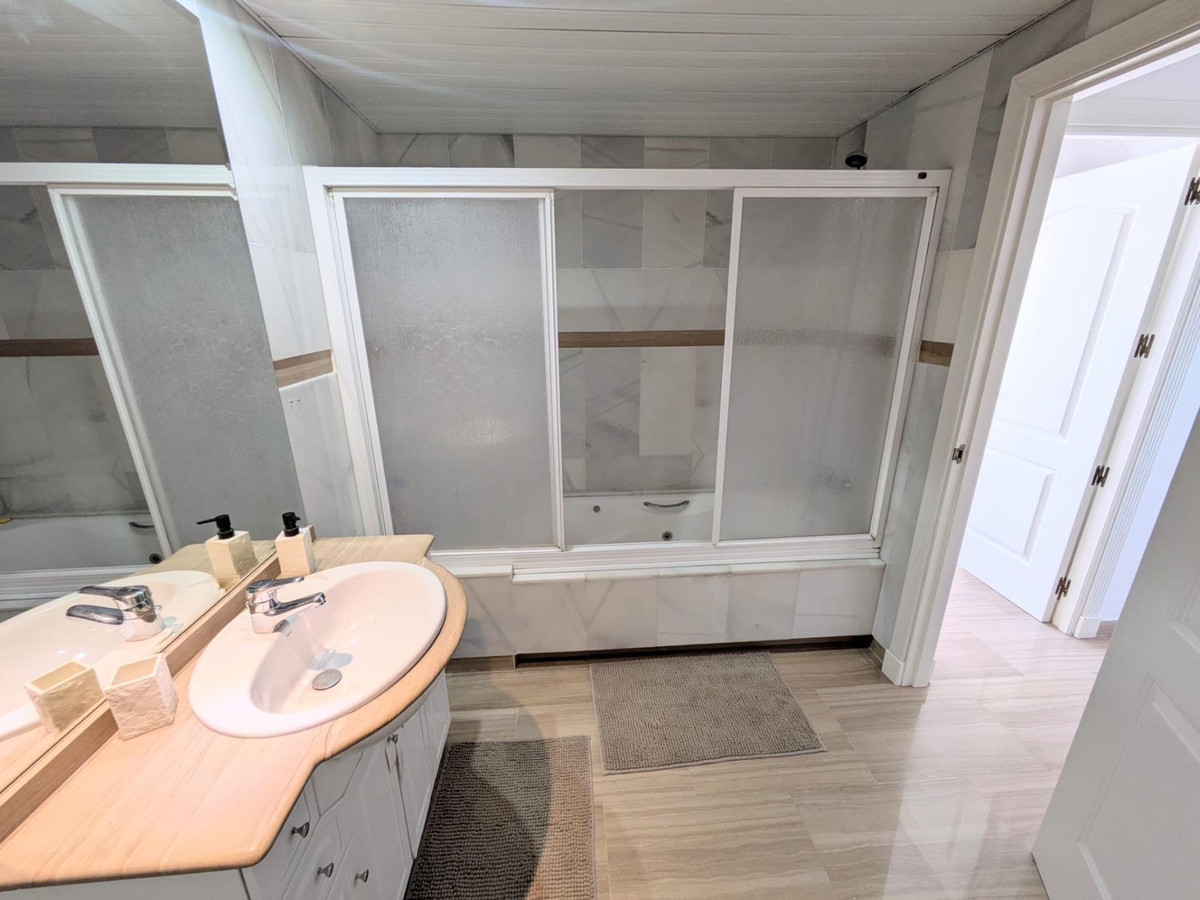 3 Bed Apartment for sale in Benalmadena Costa Del Sol, Málaga, Spain