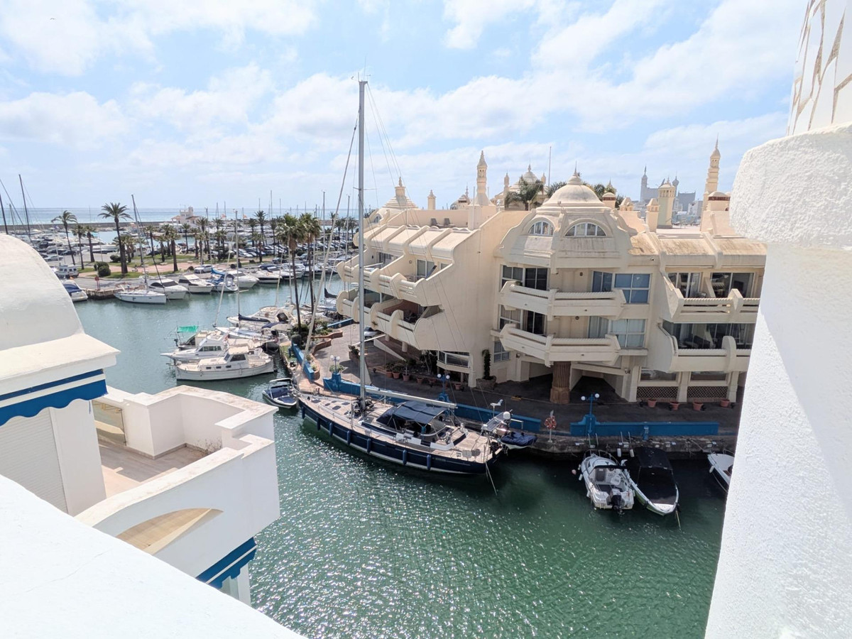 3 Bed Apartment for sale in Benalmadena Costa Del Sol, Málaga, Spain