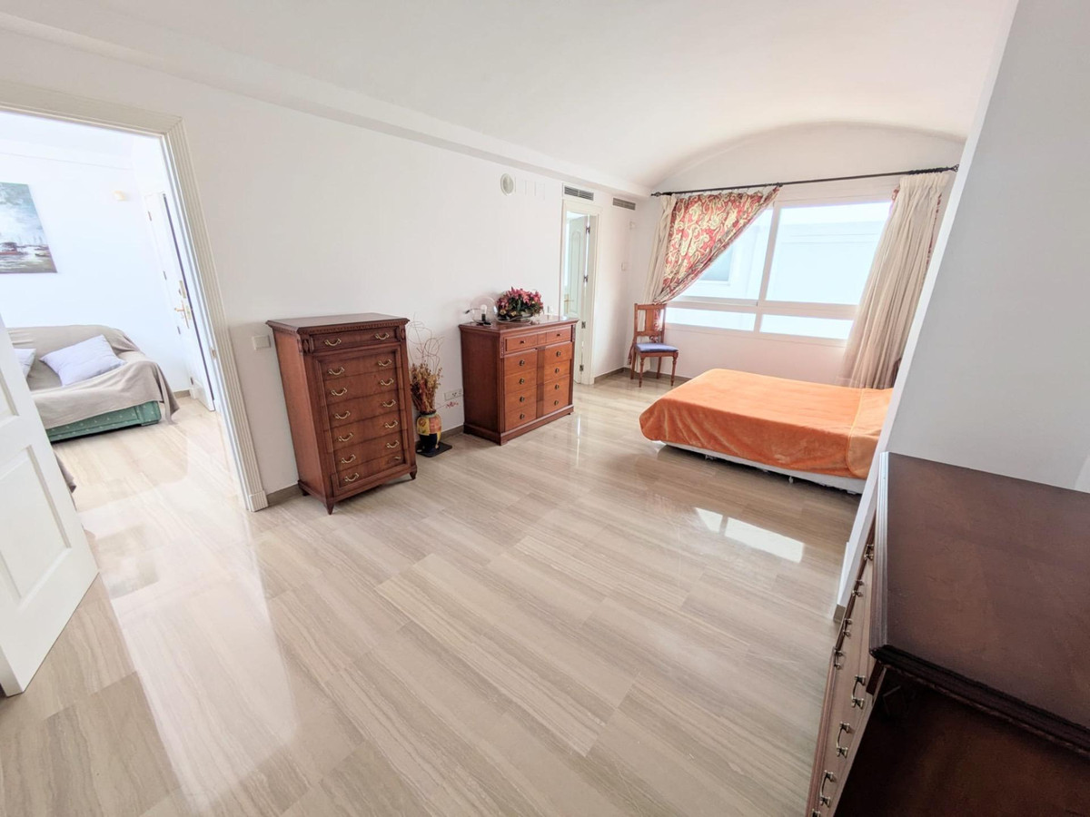 3 Bed Apartment for sale in Benalmadena Costa Del Sol, Málaga, Spain