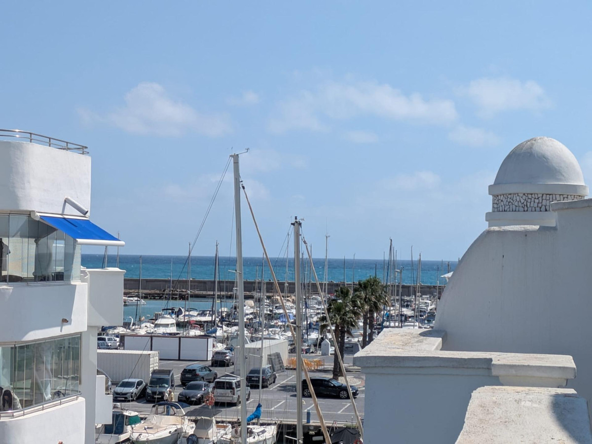 3 Bed Apartment for sale in Benalmadena Costa Del Sol, Málaga, Spain