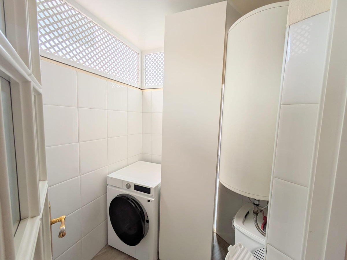 3 Bed Apartment for sale in Benalmadena Costa Del Sol, Málaga, Spain