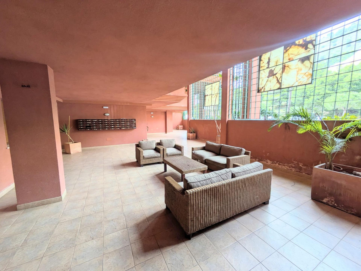 Se vende Apartamento Planta Media de 3 dormitorios en Costa Del Sol, Málaga, España