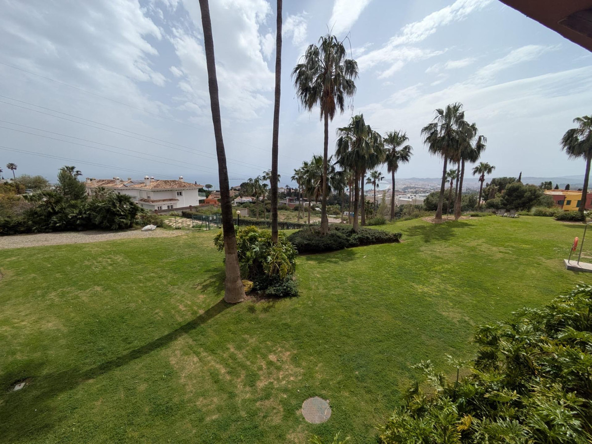 Se vende Apartamento Planta Media de 3 dormitorios en Costa Del Sol, Málaga, España