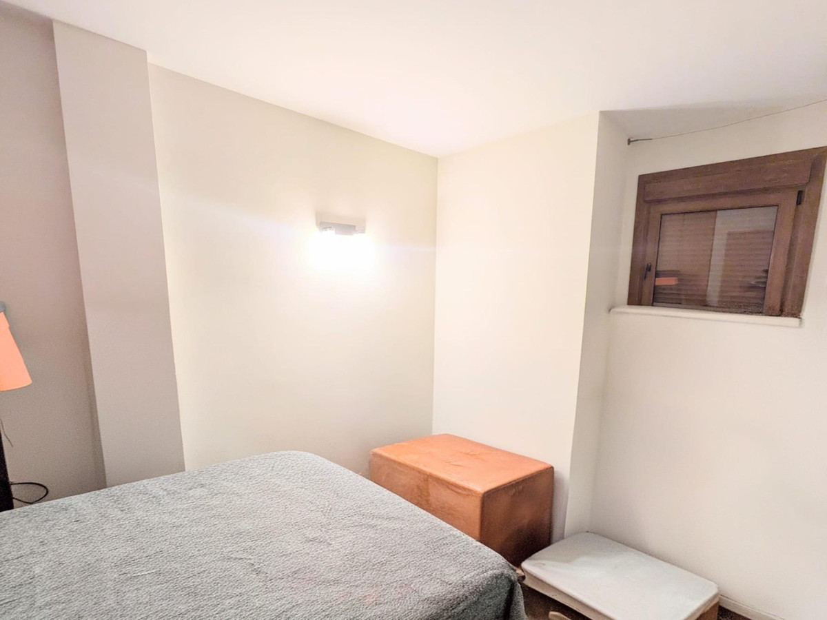 Se vende Apartamento Planta Media de 3 dormitorios en Costa Del Sol, Málaga, España