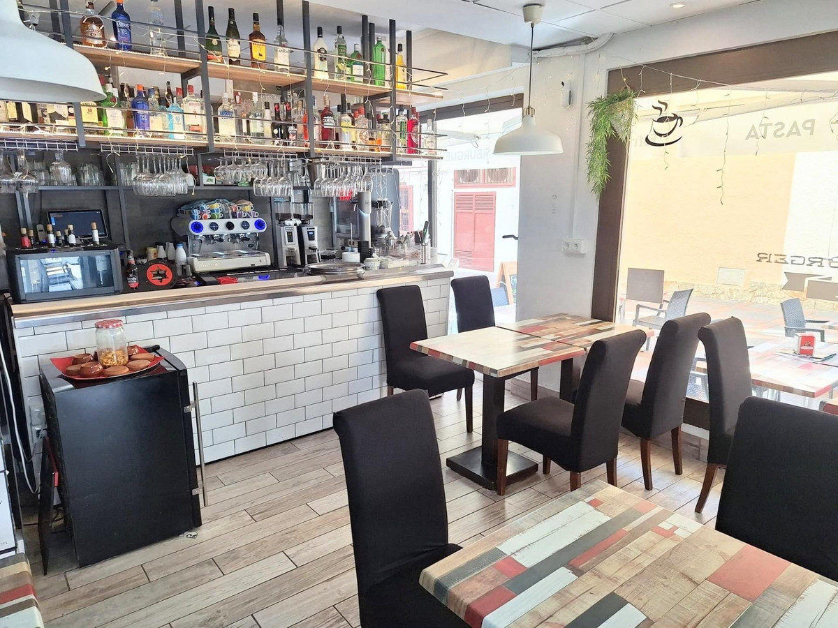 Se vende Local comercial  en Costa Del Sol, Málaga, España