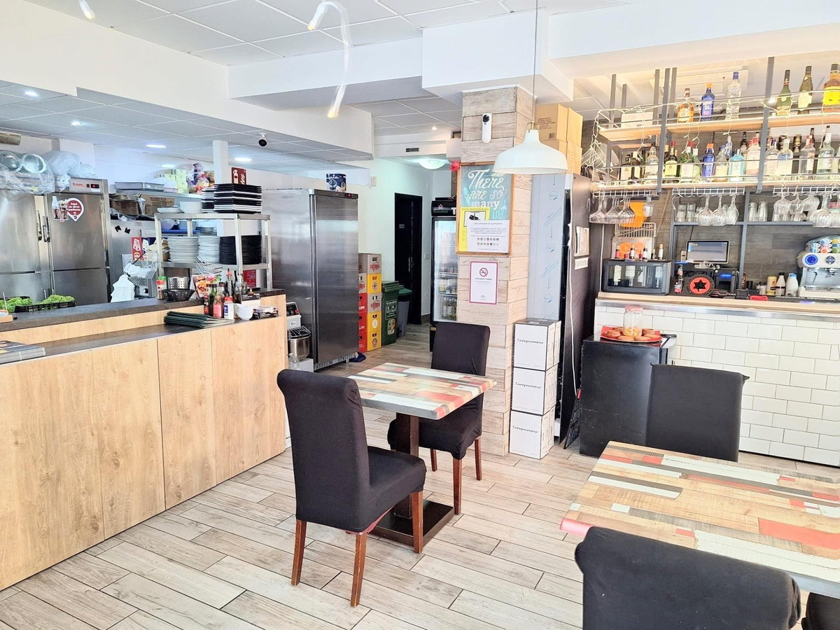 Se vende Local comercial  en Costa Del Sol, Málaga, España