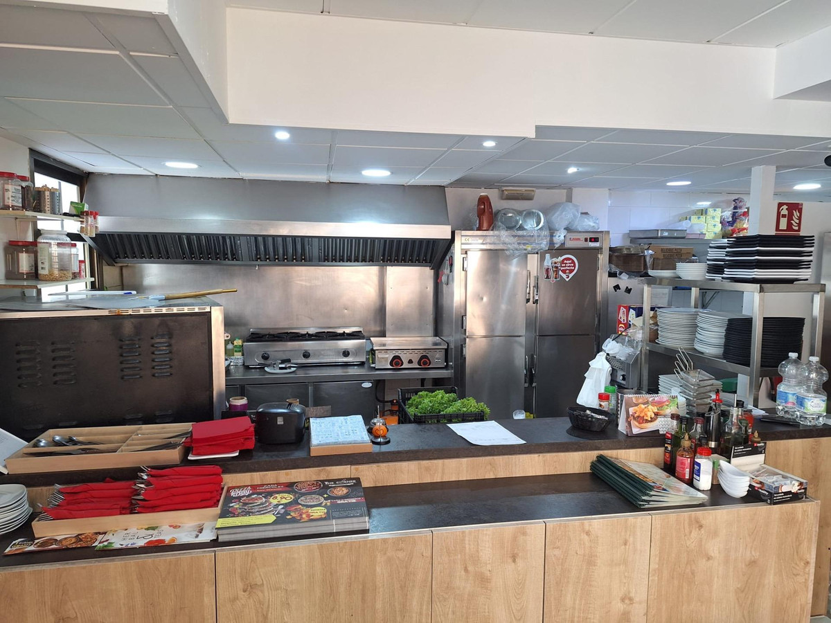 Se vende Local comercial  en Costa Del Sol, Málaga, España
