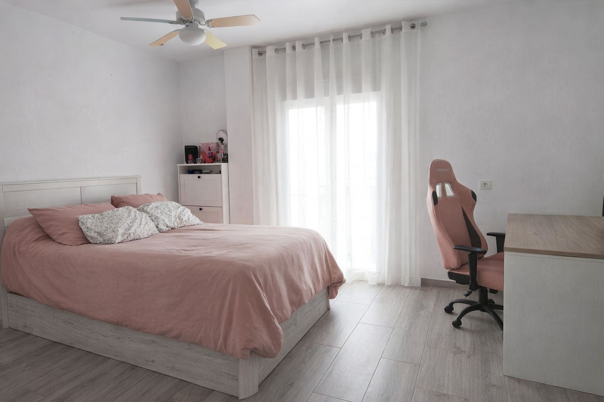 3 Bed Apartment for sale in Alhaurín El Grande Costa Del Sol, Málaga, Spain