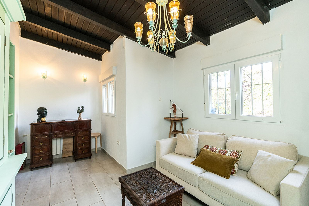 Se vende Villa - Chalet de 6 dormitorios en Costa Del Sol, Málaga, España