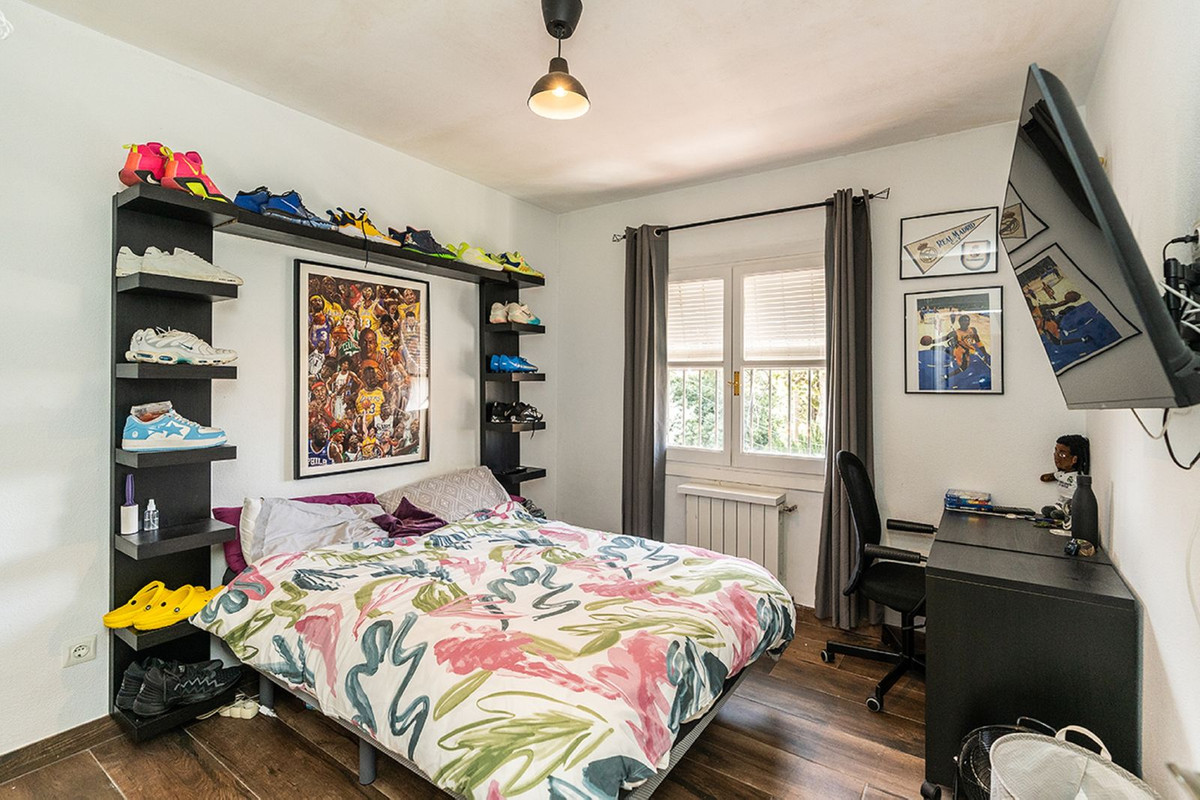 Se vende Villa - Chalet de 6 dormitorios en Costa Del Sol, Málaga, España