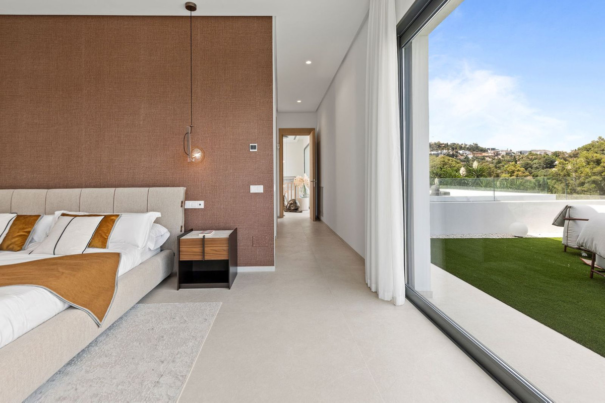 Se vende Villa - Chalet de 6 dormitorios en Costa Del Sol, Málaga, España