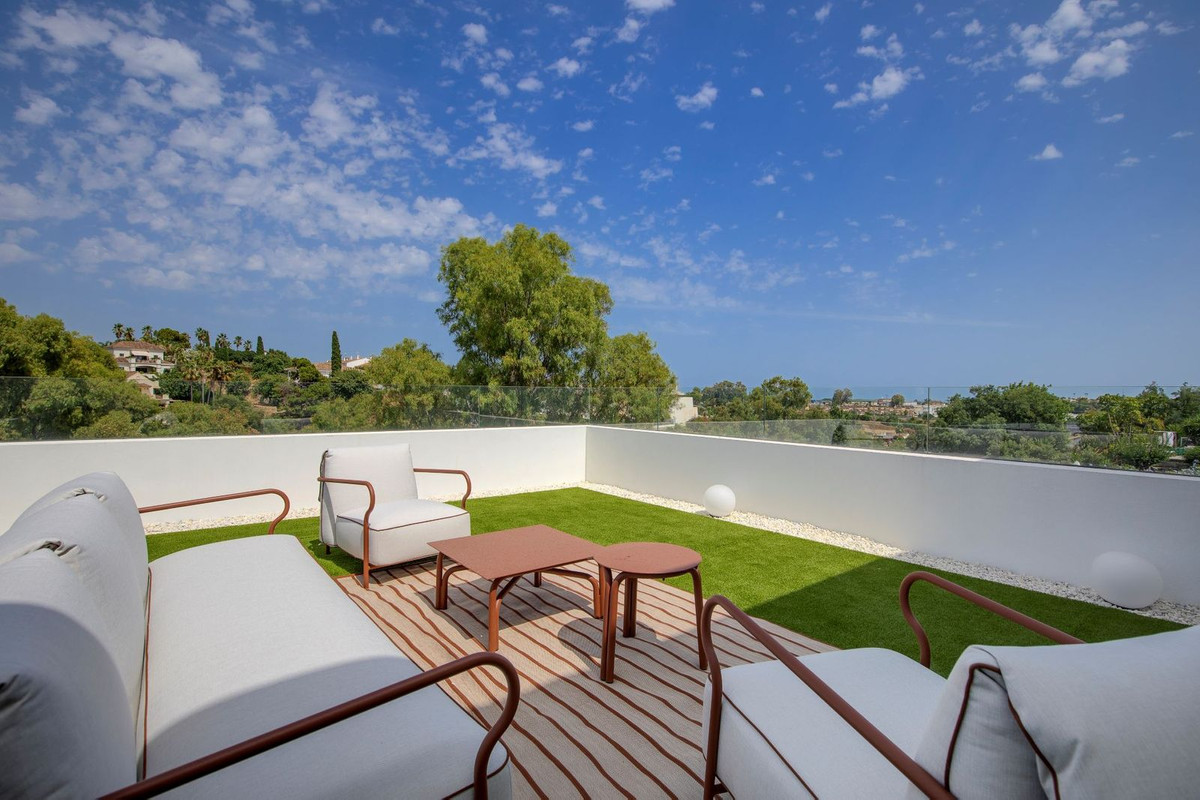Se vende Villa - Chalet de 6 dormitorios en Costa Del Sol, Málaga, España