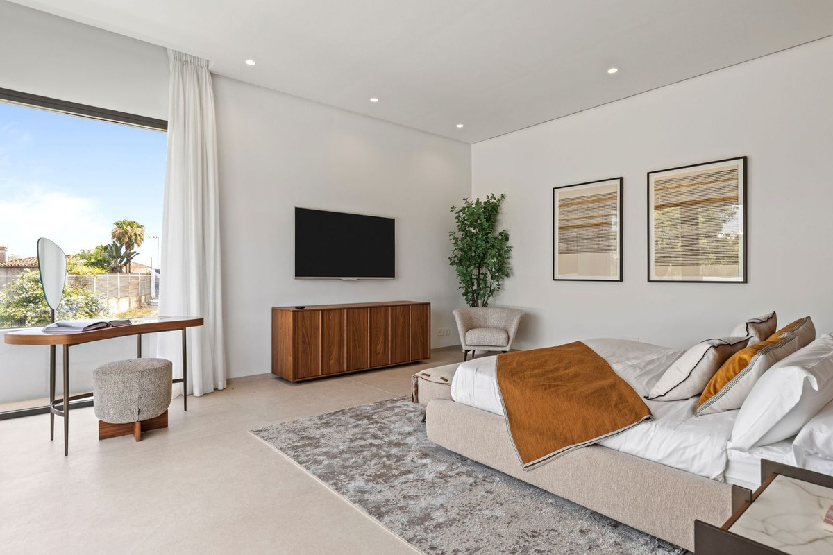 Se vende Villa - Chalet de 6 dormitorios en Costa Del Sol, Málaga, España