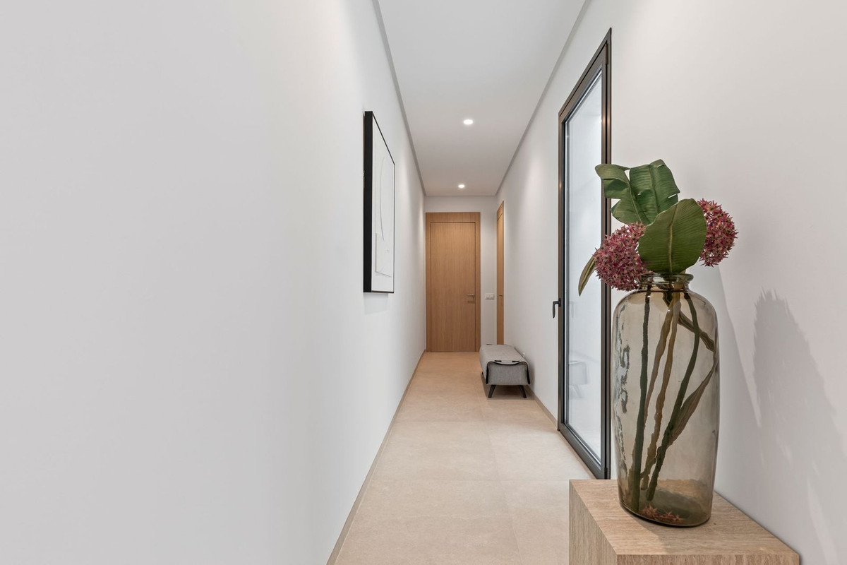 Se vende Villa - Chalet de 6 dormitorios en Costa Del Sol, Málaga, España