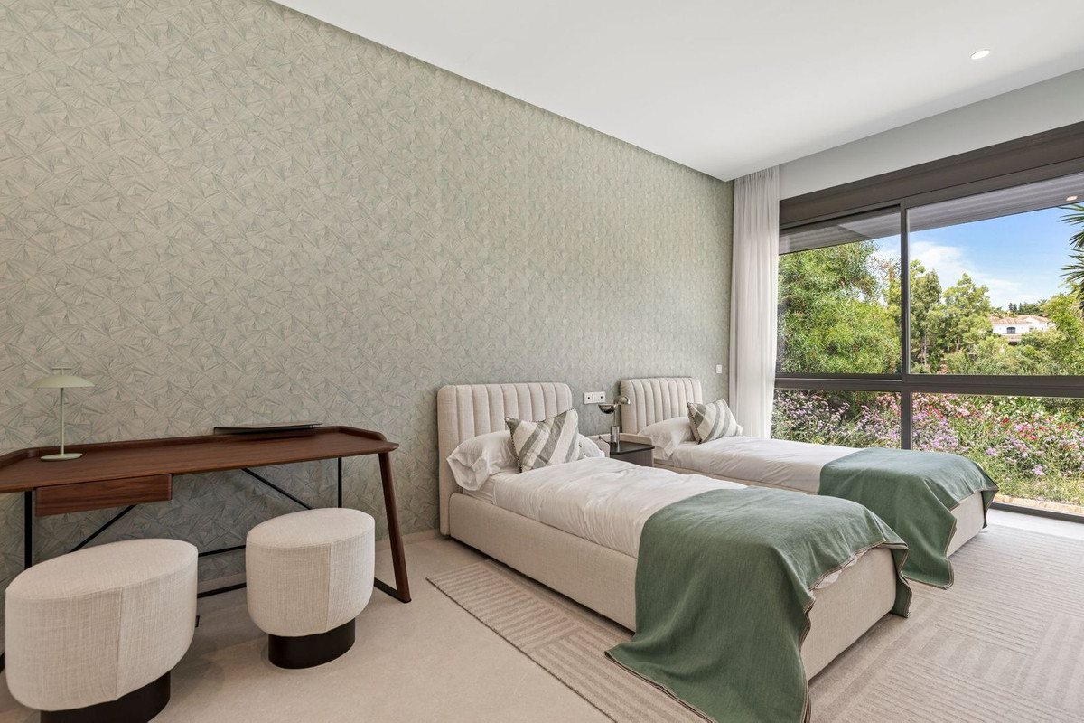 Se vende Villa - Chalet de 6 dormitorios en Costa Del Sol, Málaga, España