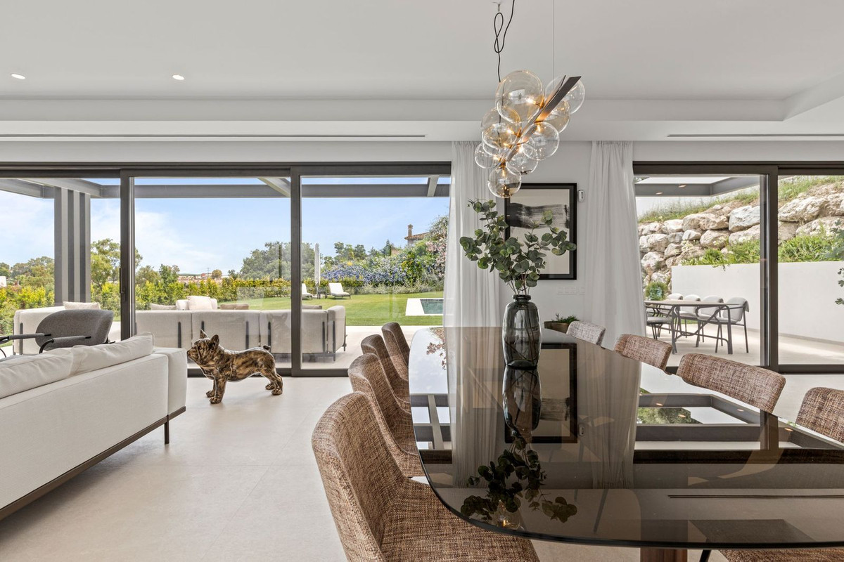Se vende Villa - Chalet de 6 dormitorios en Costa Del Sol, Málaga, España