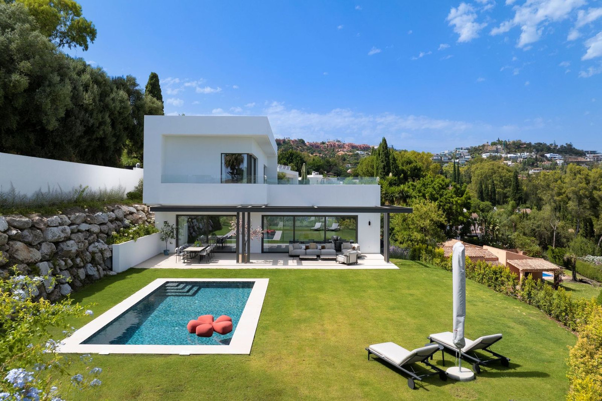 Se vende Villa - Chalet de 6 dormitorios en Costa Del Sol, Málaga, España