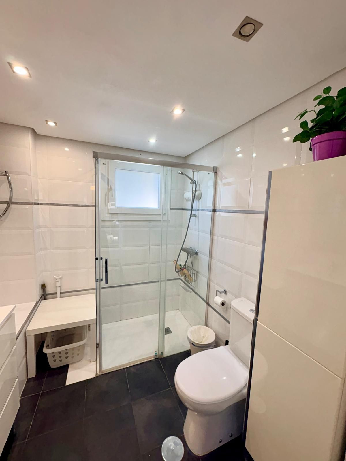 2 Bed Apartment for sale in Fuengirola Costa Del Sol, Málaga, Spain
