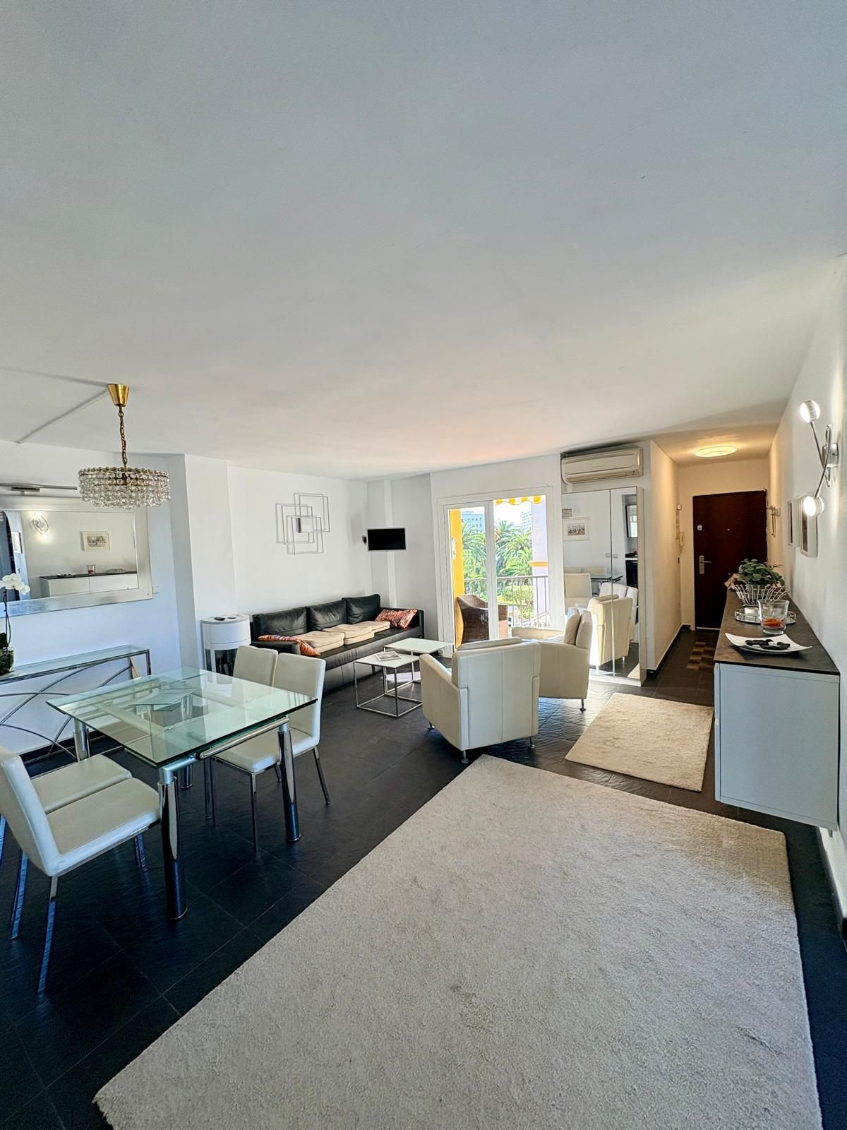 2 Bed Apartment for sale in Fuengirola Costa Del Sol, Málaga, Spain