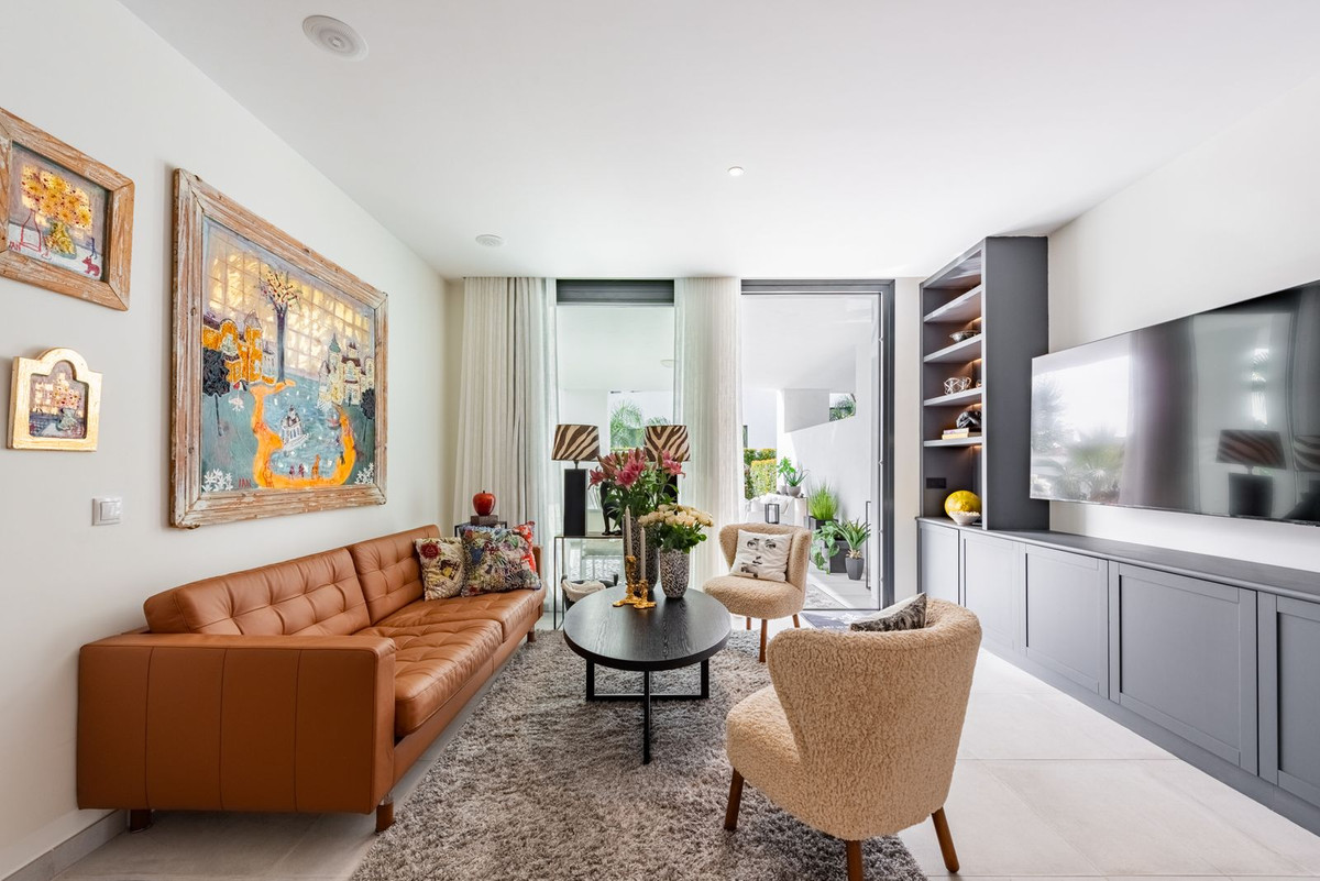 Se vende Apartamento Planta Baja de 2 dormitorios en Costa Del Sol, Málaga, España