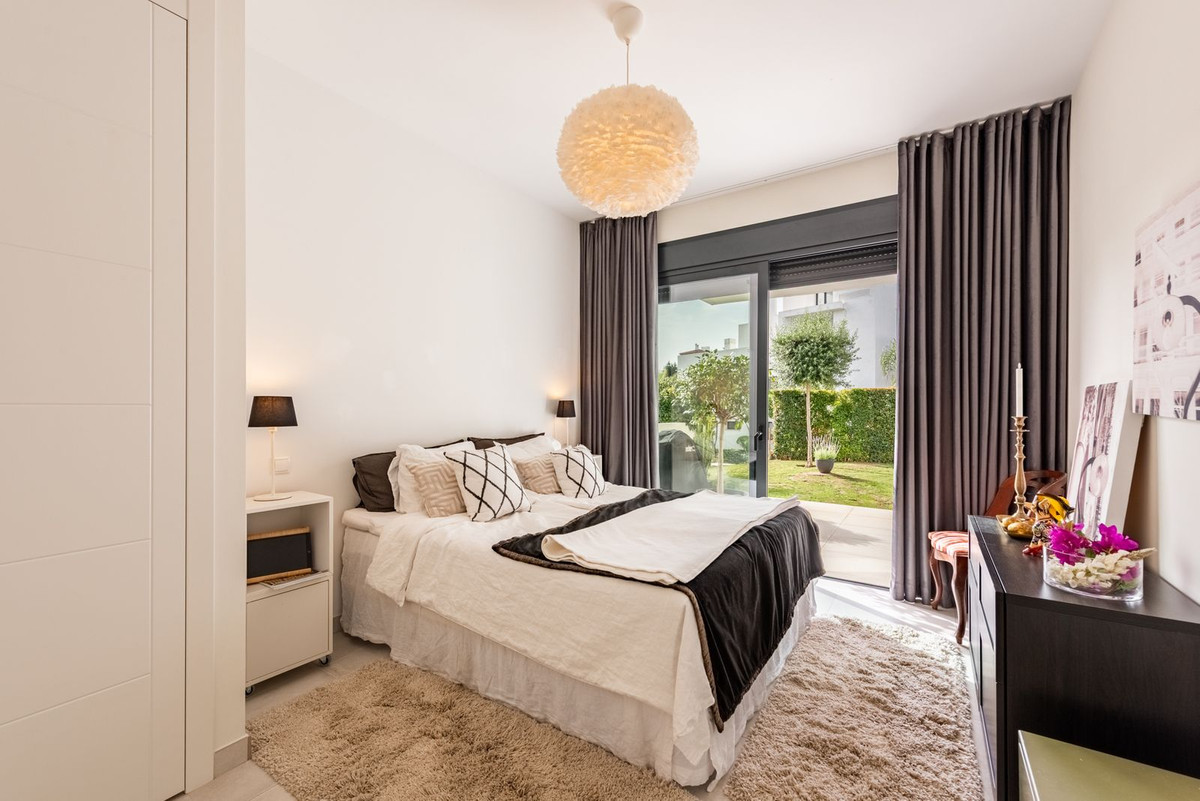 Se vende Apartamento Planta Baja de 2 dormitorios en Costa Del Sol, Málaga, España