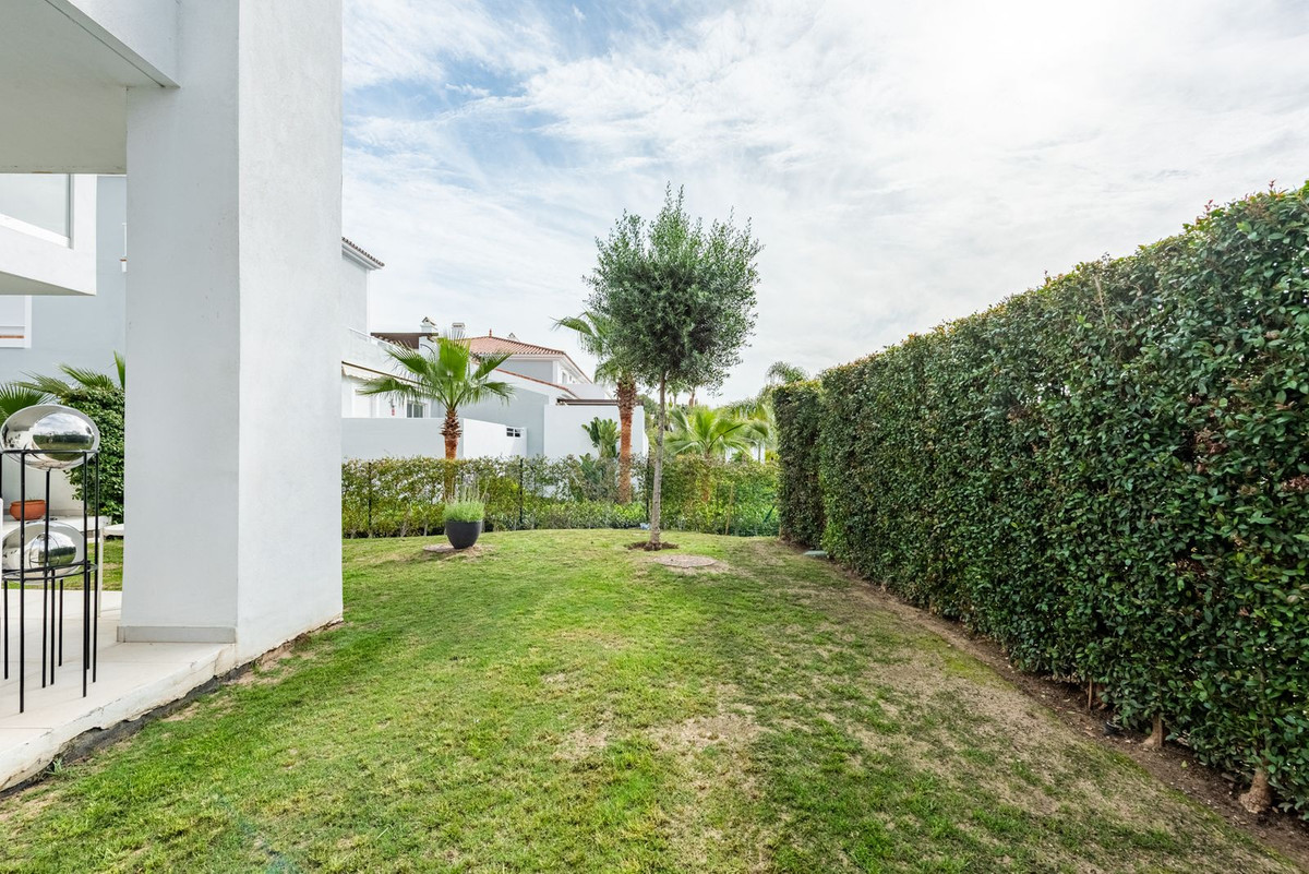 Se vende Apartamento Planta Baja de 2 dormitorios en Costa Del Sol, Málaga, España
