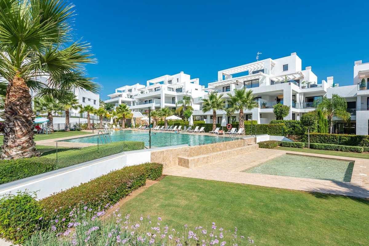 Se vende Apartamento Planta Baja de 2 dormitorios en Costa Del Sol, Málaga, España