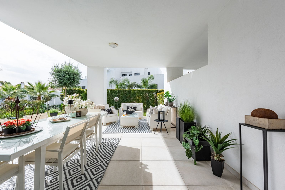 Se vende Apartamento Planta Baja de 2 dormitorios en Costa Del Sol, Málaga, España