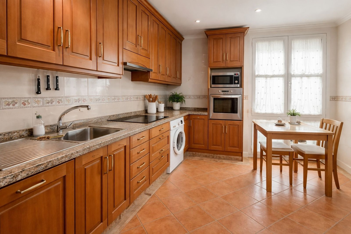 3 Bed Apartment for sale in Marbella Costa Del Sol, Málaga, Spain
