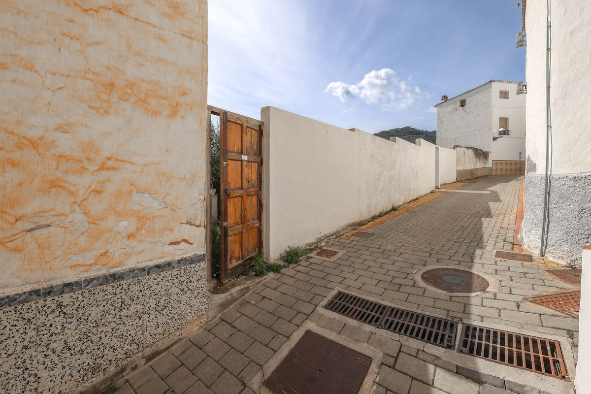 Se vende Terreno Urbano  en Costa Del Sol, Málaga, España