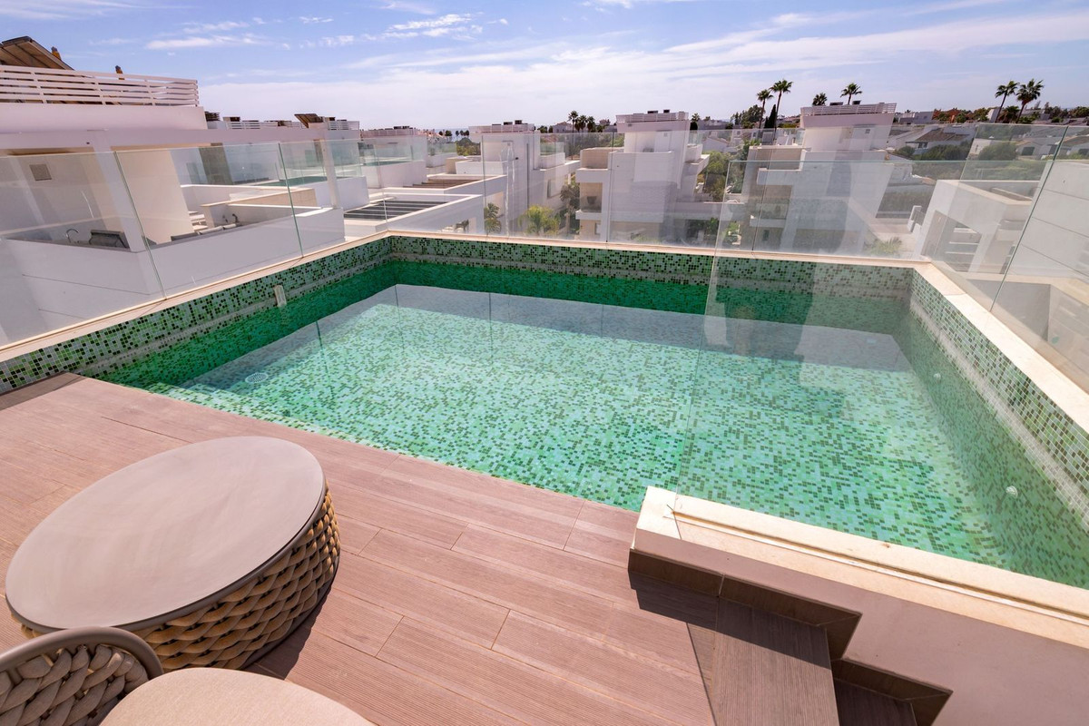 4 Bed Townhouse for sale in San Pedro De Alcántara Costa Del Sol, Málaga, Spain