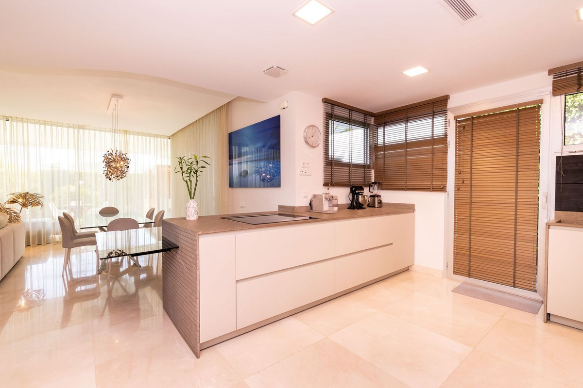 4 Bed Townhouse for sale in San Pedro De Alcántara Costa Del Sol, Málaga, Spain