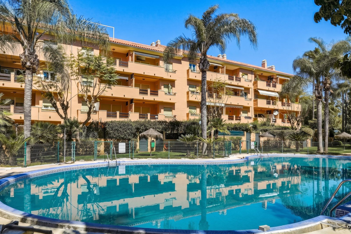 2 Bed Apartment for sale in Carib Playa Costa Del Sol, Málaga, Spain