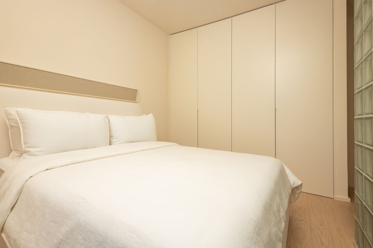 2 Bed Apartment for sale in Nueva Andalucía Costa Del Sol, Málaga, Spain