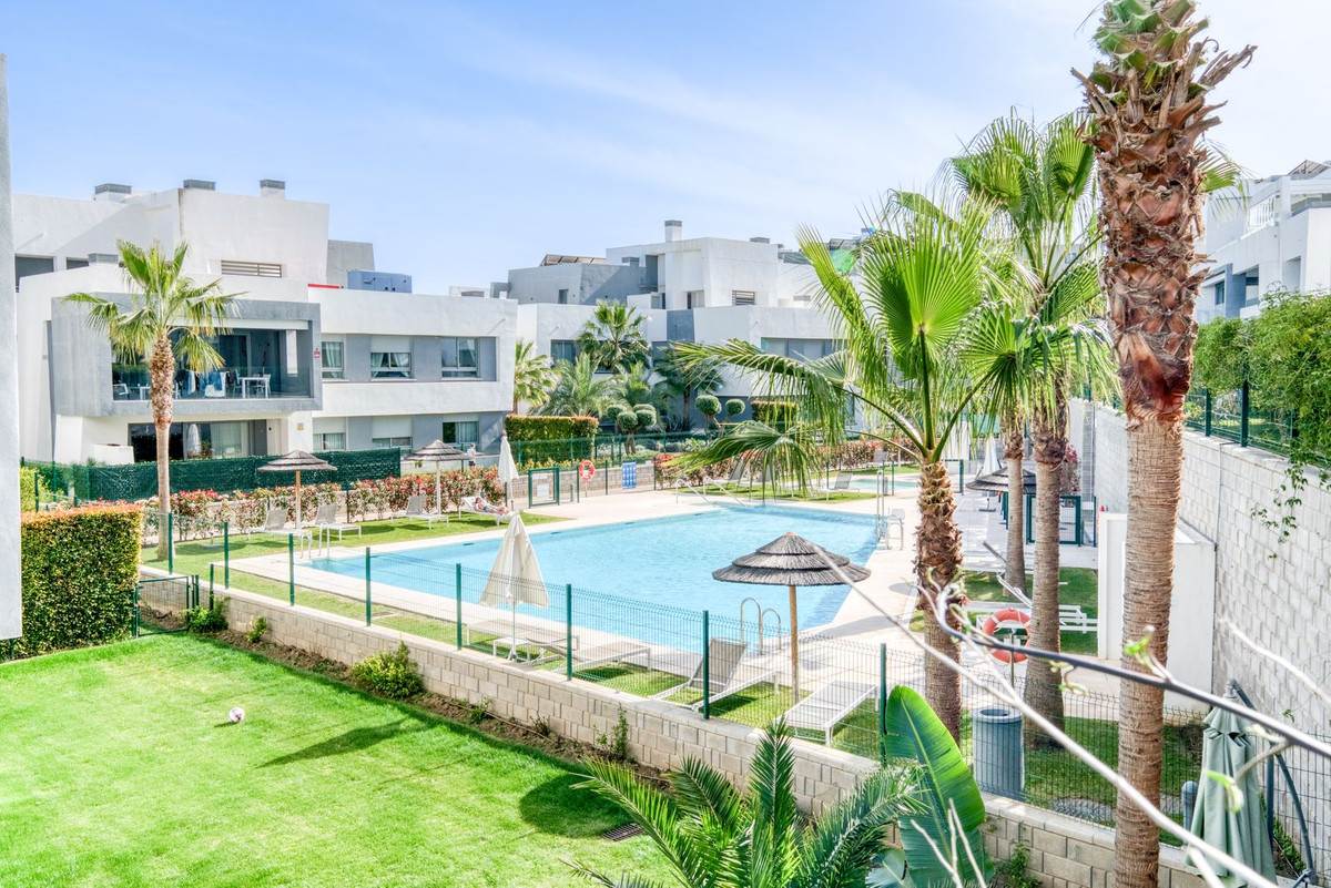 2 Bed Apartment for sale in Estepona Costa Del Sol, Málaga, Spain