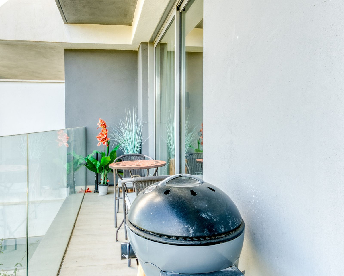 Se vende Apartamento Planta Media de 2 dormitorios en Costa Del Sol, Málaga, España