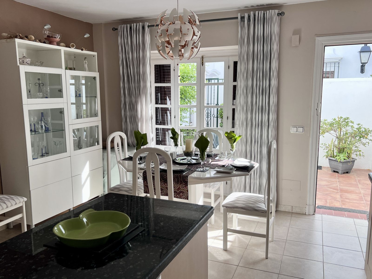 Se vende Adosada de 3 dormitorios en Costa Del Sol, Málaga, España