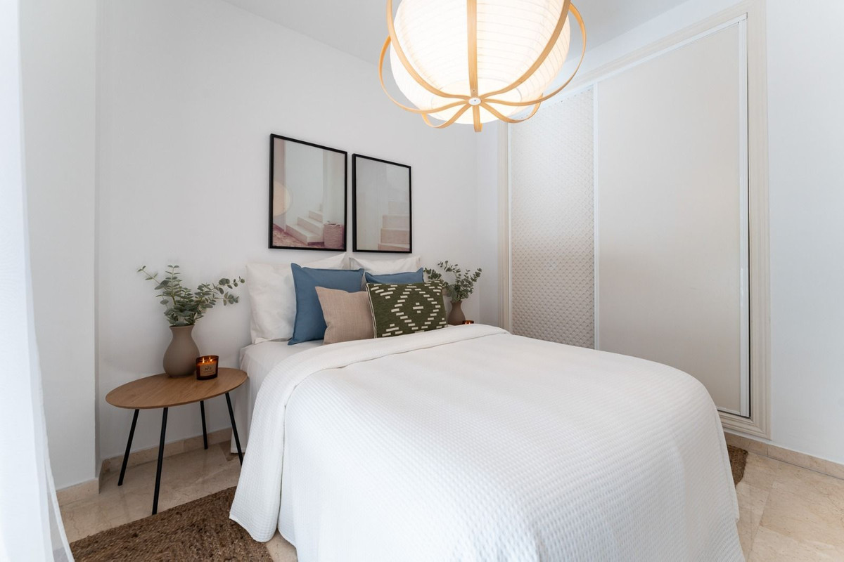 Se vende Apartamento Planta Baja de 3 dormitorios en Costa Del Sol, Málaga, España