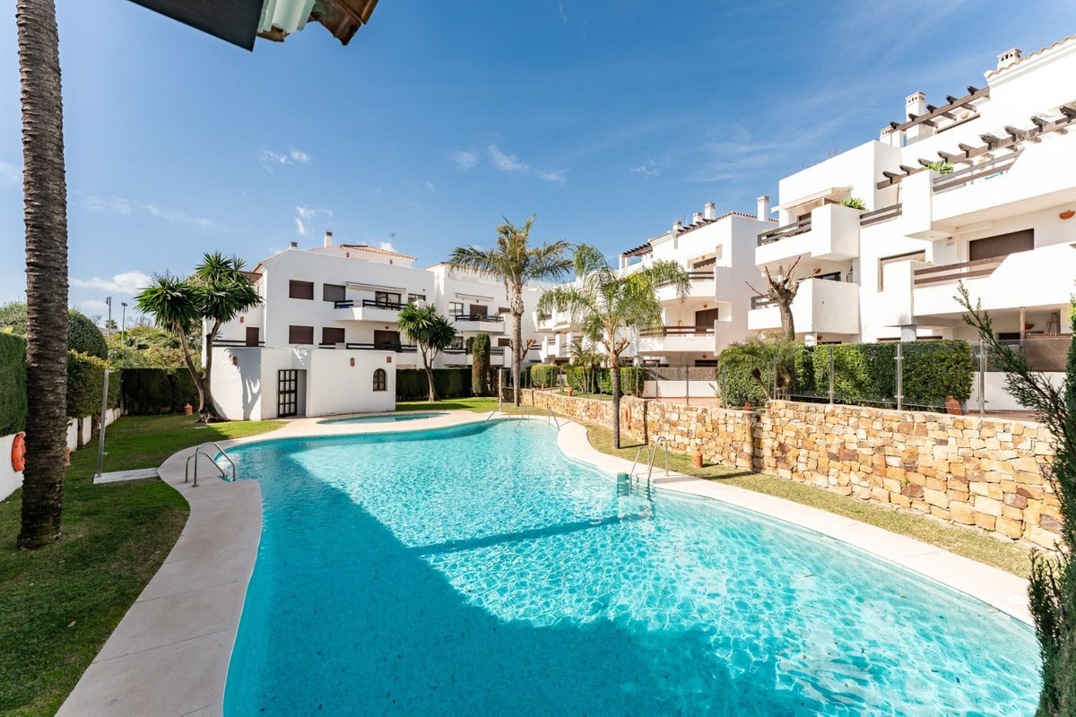 Se vende Apartamento Planta Baja de 3 dormitorios en Costa Del Sol, Málaga, España