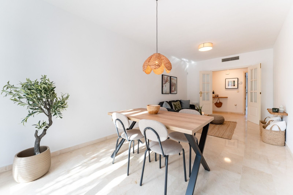 Se vende Apartamento Planta Baja de 3 dormitorios en Costa Del Sol, Málaga, España
