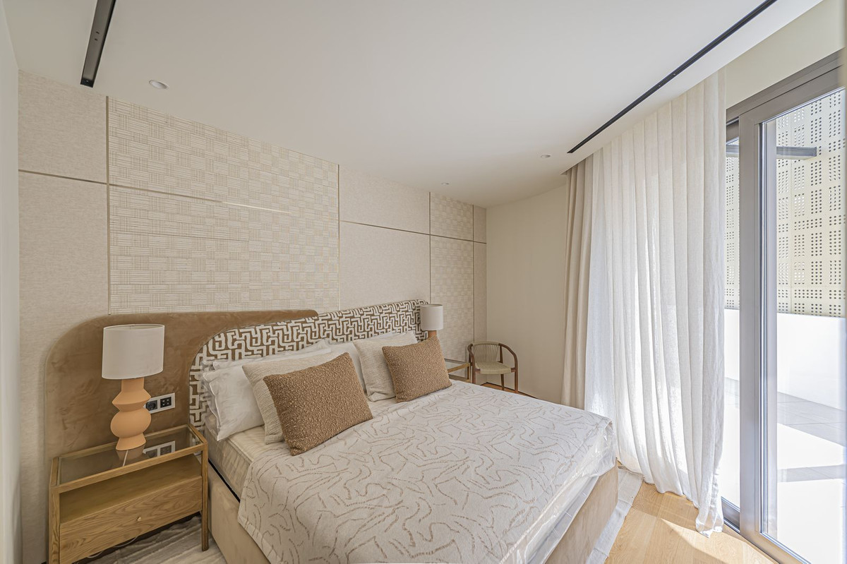 1 Bed Apartment for sale in The Golden Mile Costa Del Sol, Málaga, Spain