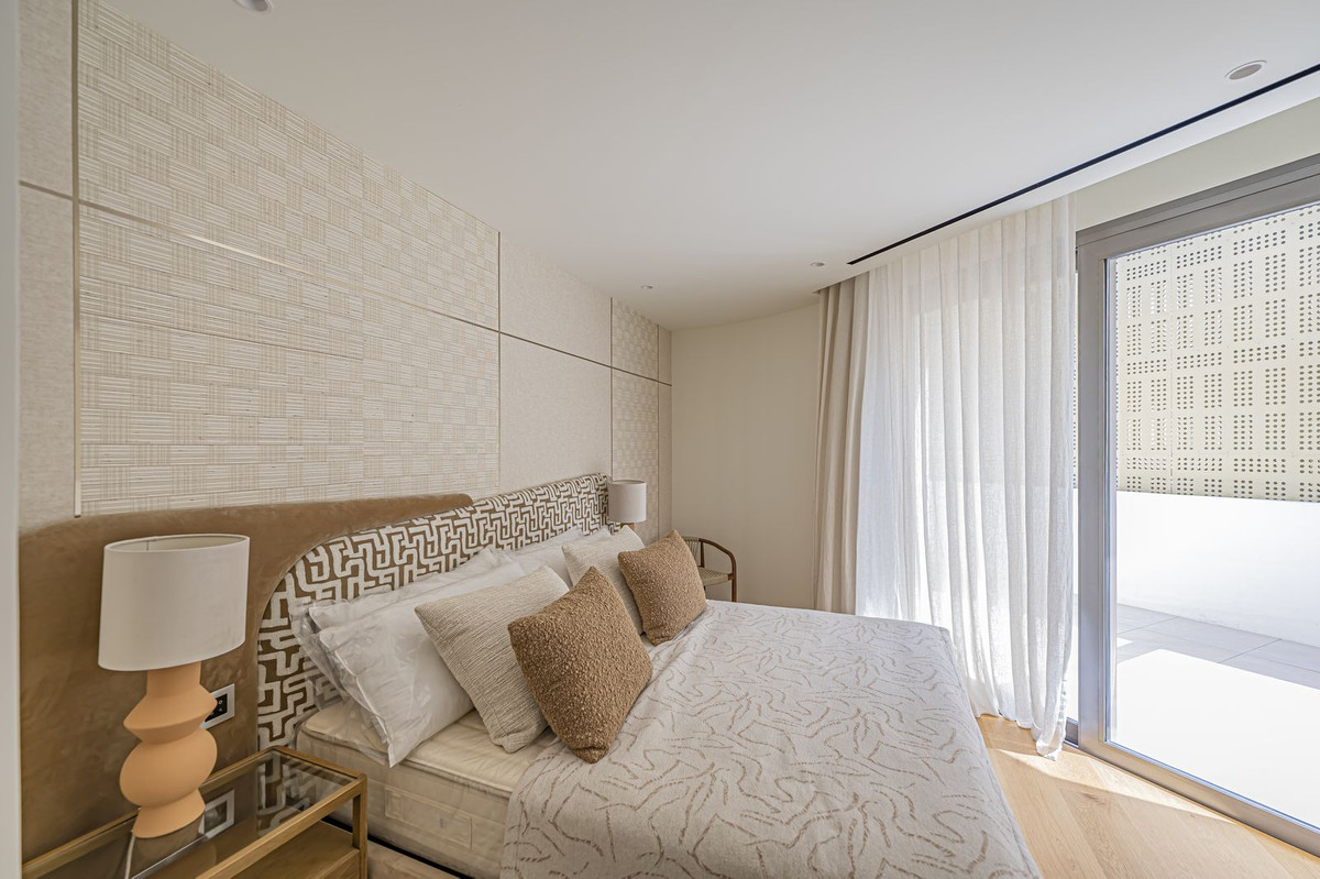 1 Bed Apartment for sale in The Golden Mile Costa Del Sol, Málaga, Spain