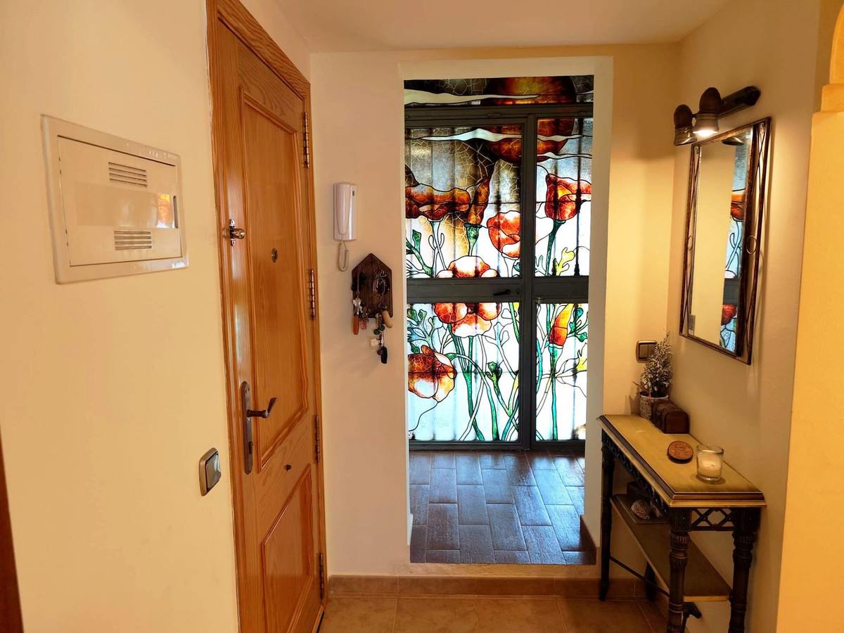 4 Bed Apartment for sale in Estepona Costa Del Sol, Málaga, Spain