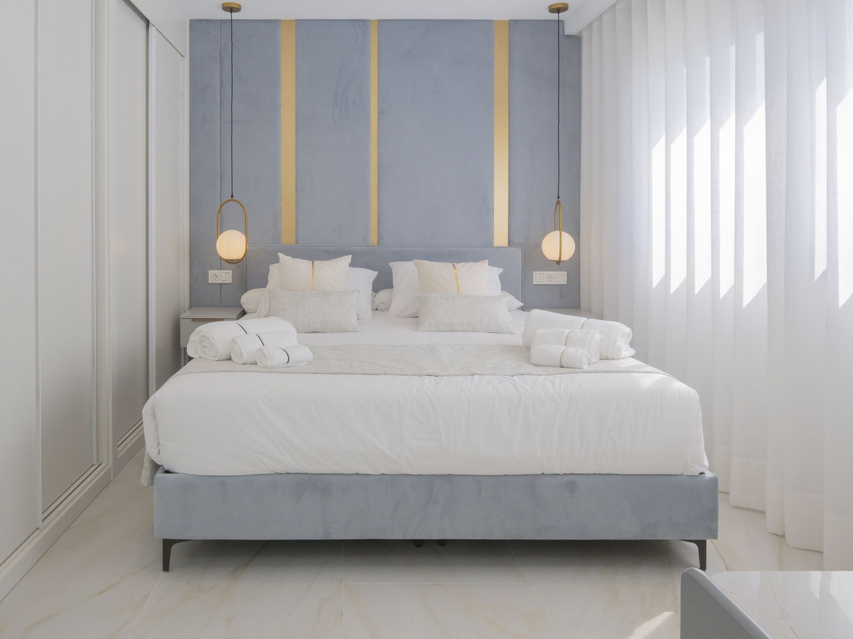 4 Bed Townhouse for sale in Nueva Andalucía Costa Del Sol, Málaga, Spain