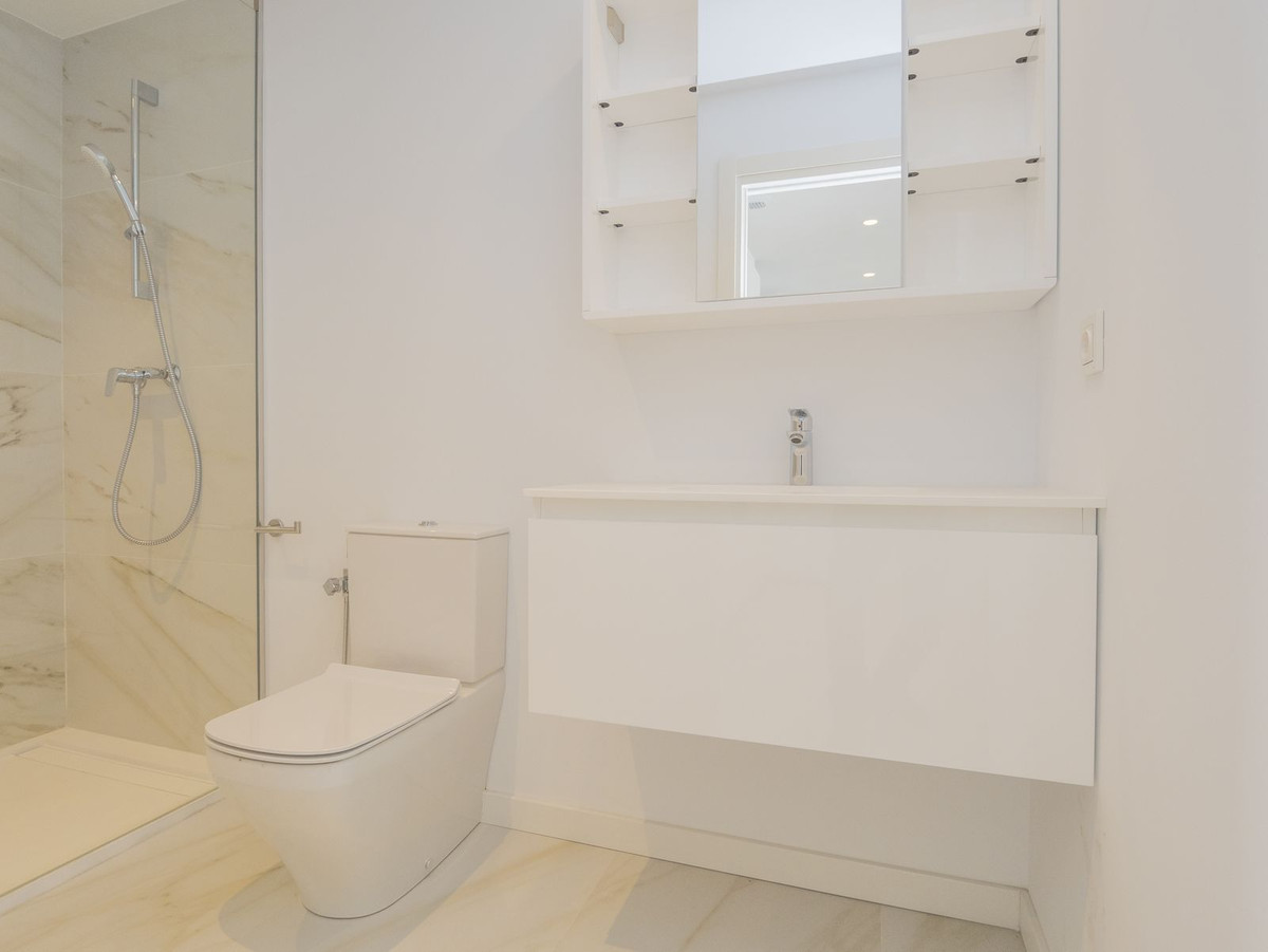 4 Bed Townhouse for sale in Nueva Andalucía Costa Del Sol, Málaga, Spain