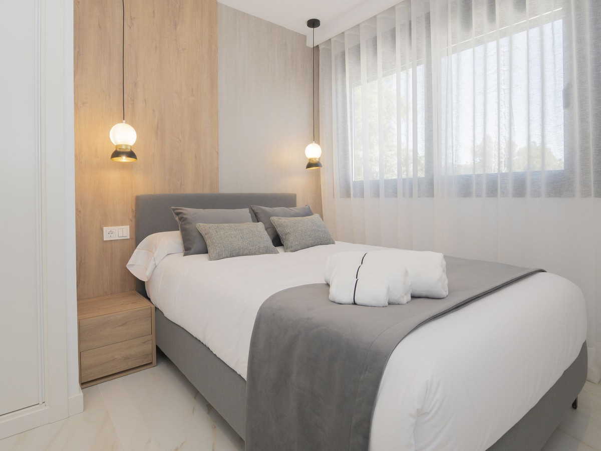 4 Bed Townhouse for sale in Nueva Andalucía Costa Del Sol, Málaga, Spain