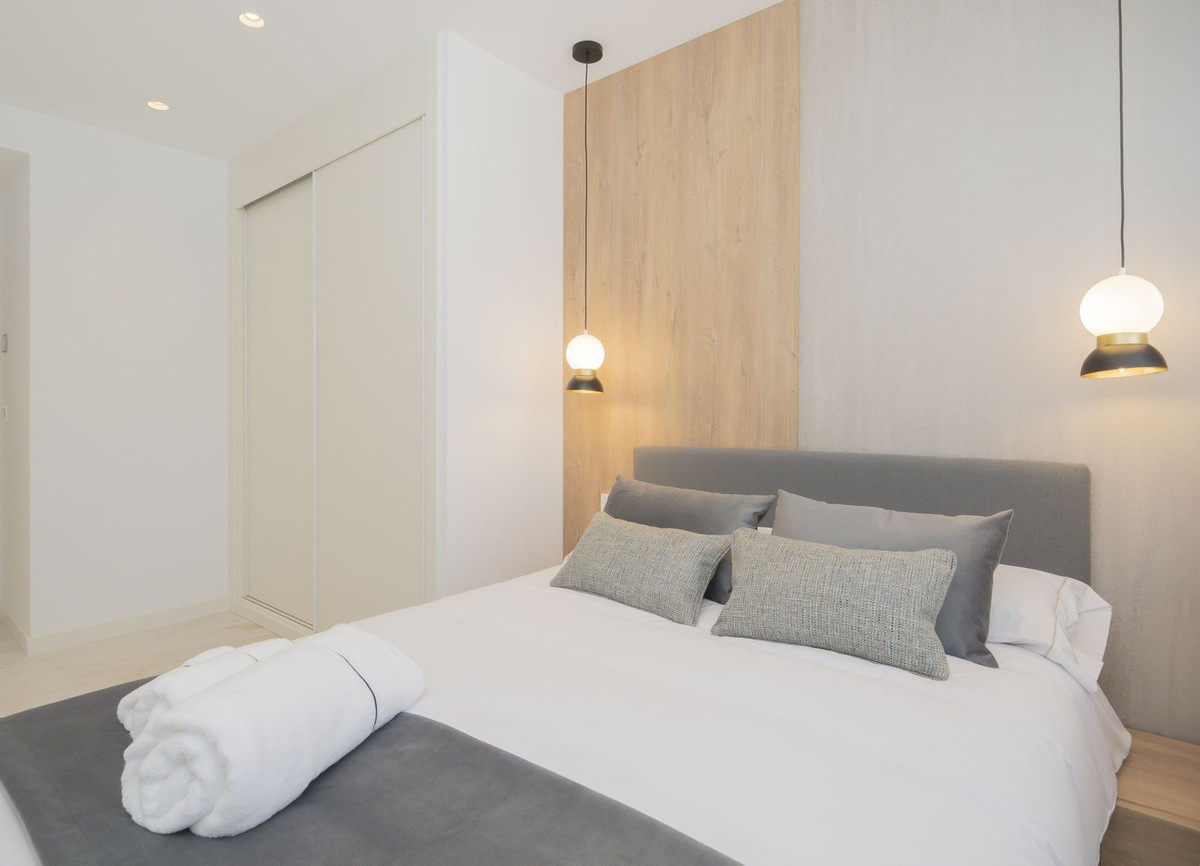 4 Bed Townhouse for sale in Nueva Andalucía Costa Del Sol, Málaga, Spain