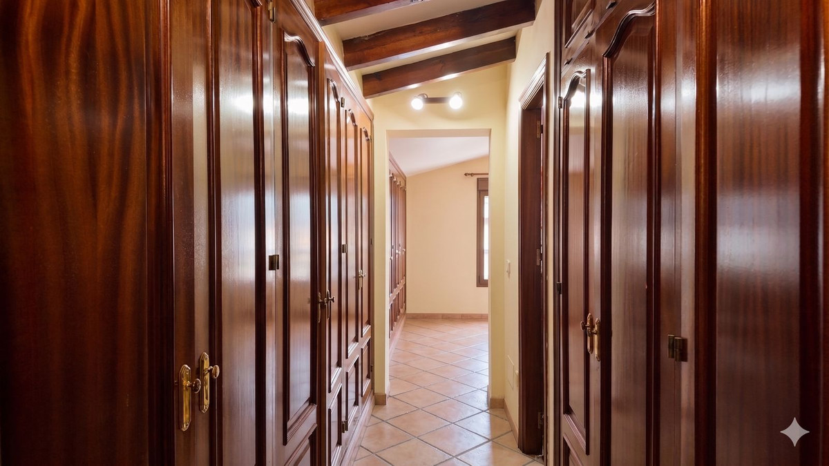 3 Bed Townhouse for sale in Estepona Costa Del Sol, Málaga, Spain
