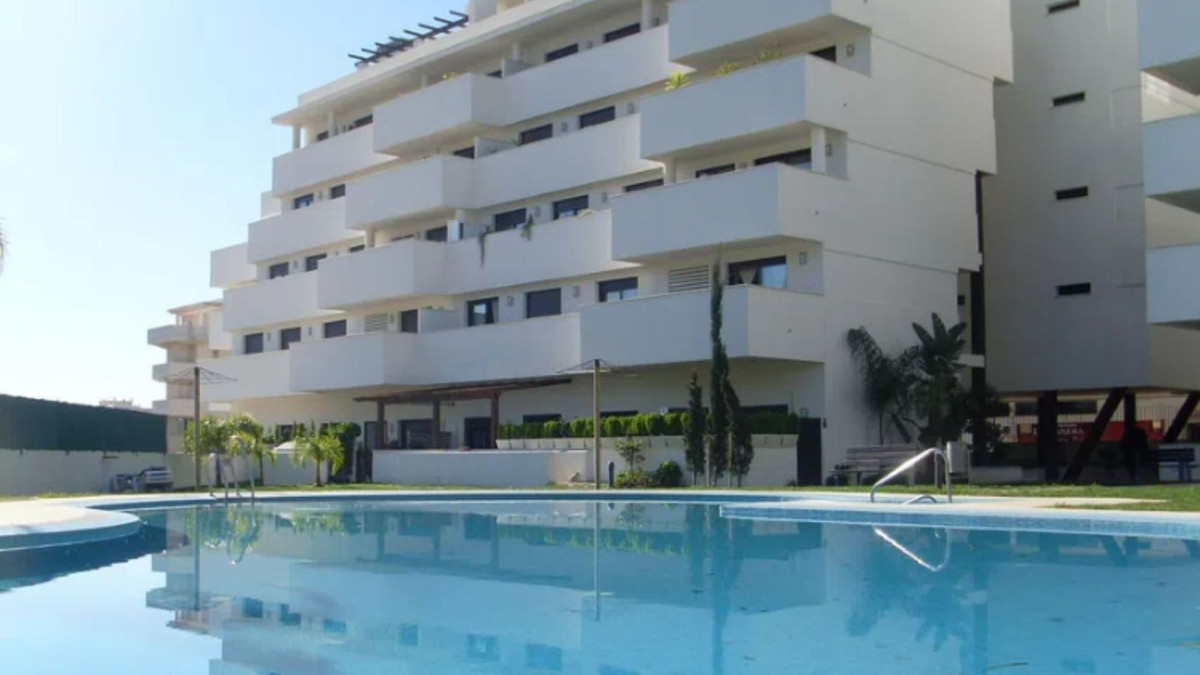 3 Bed Apartment for sale in Estepona Costa Del Sol, Málaga, Spain